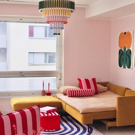 Candy-Colored Two-Room Condo With Sweet Views Helsinki Dış mekan fotoğraf