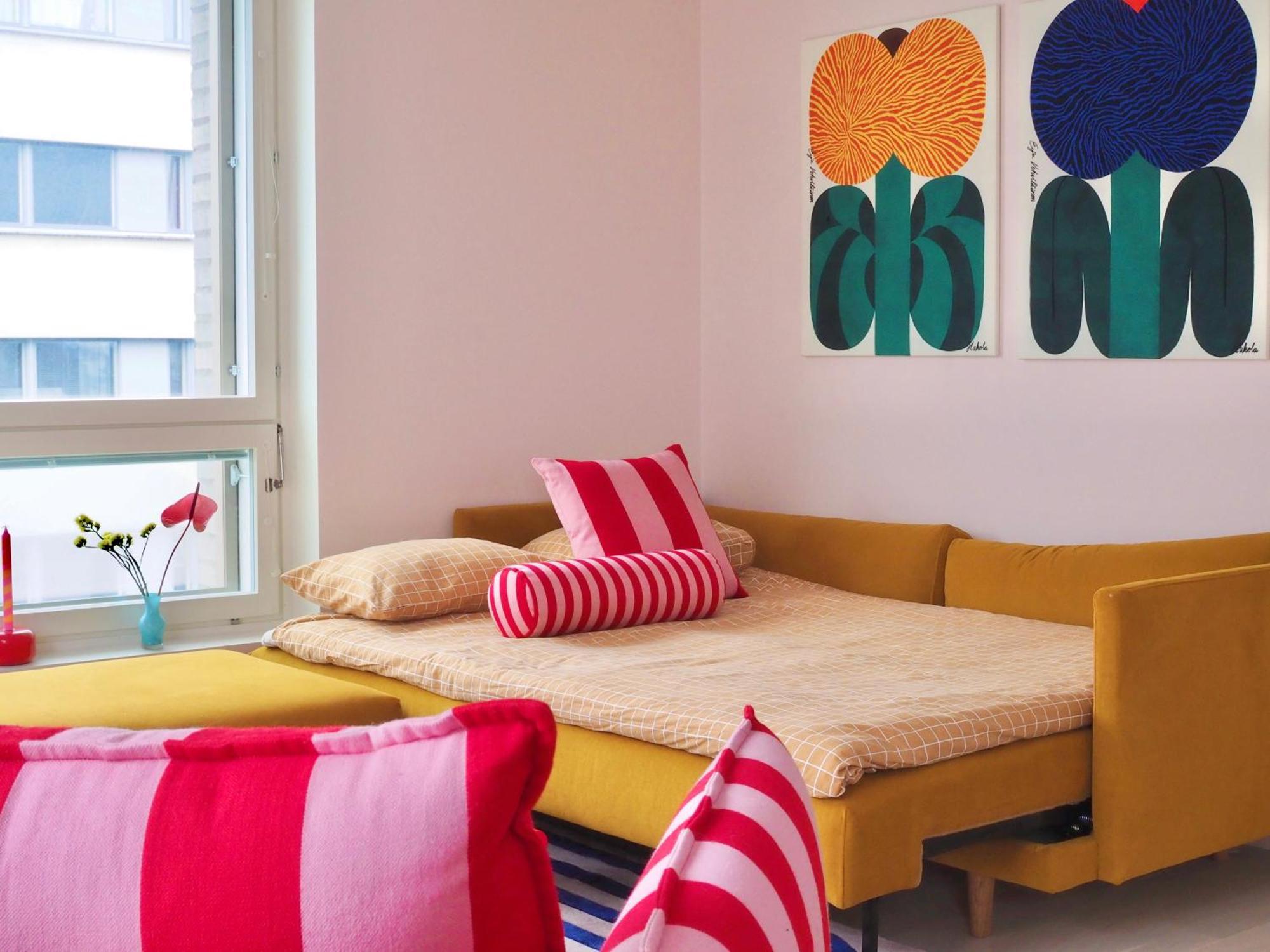 Candy-Colored Two-Room Condo With Sweet Views Helsinki Dış mekan fotoğraf